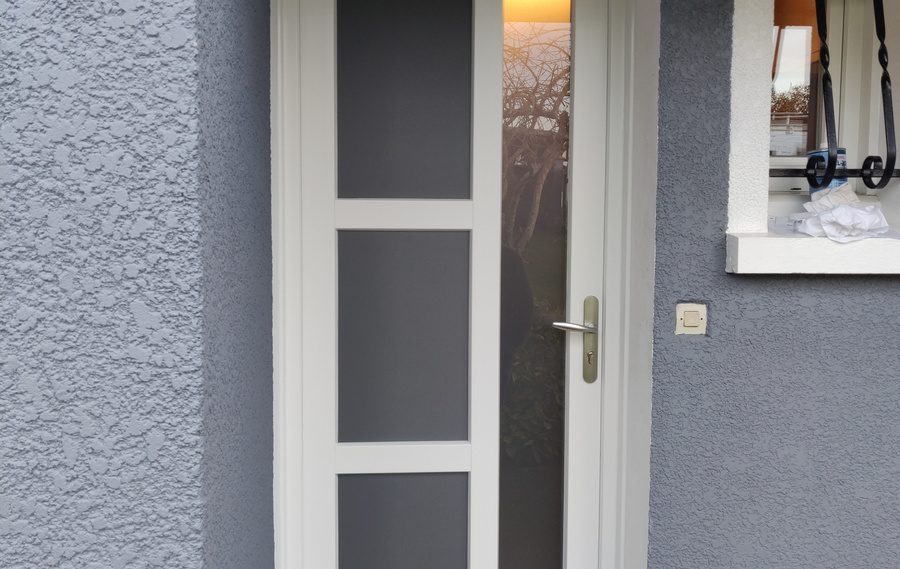 Notre gamme de portes d'entr&eacute;e en PVC CLASSIQUE et PVC CONTEMPORAINE &agrave;&nbsp;Rennes